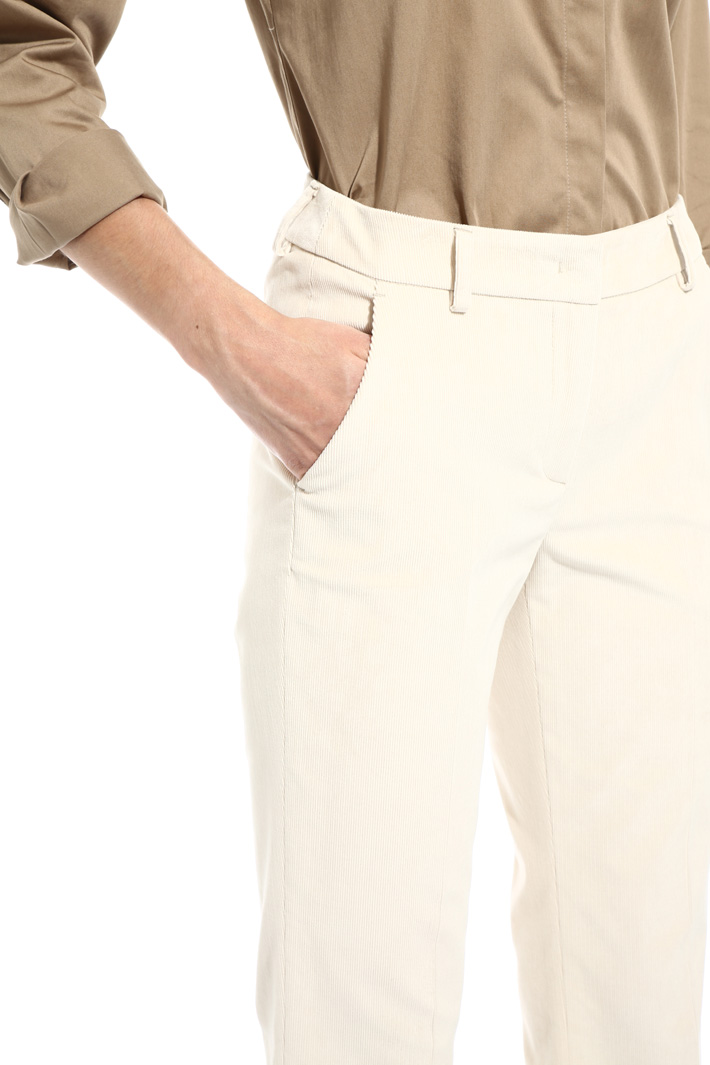 Velvet cropped trousers Intrend Velvet cropped trousers Intrend