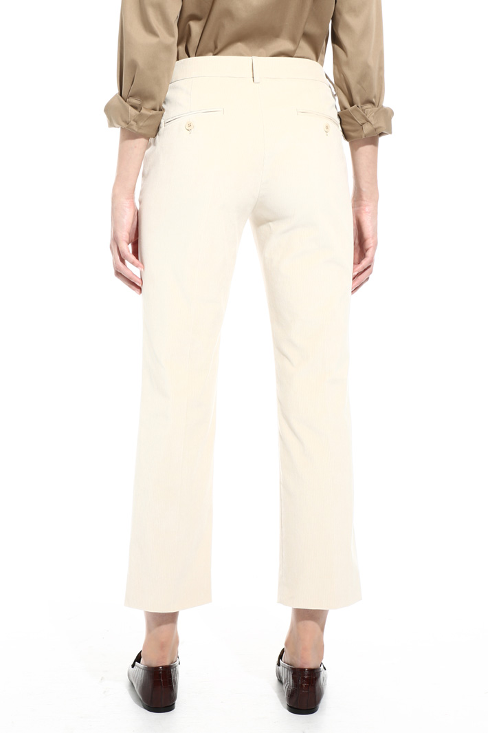Velvet cropped trousers Intrend Velvet cropped trousers Intrend
