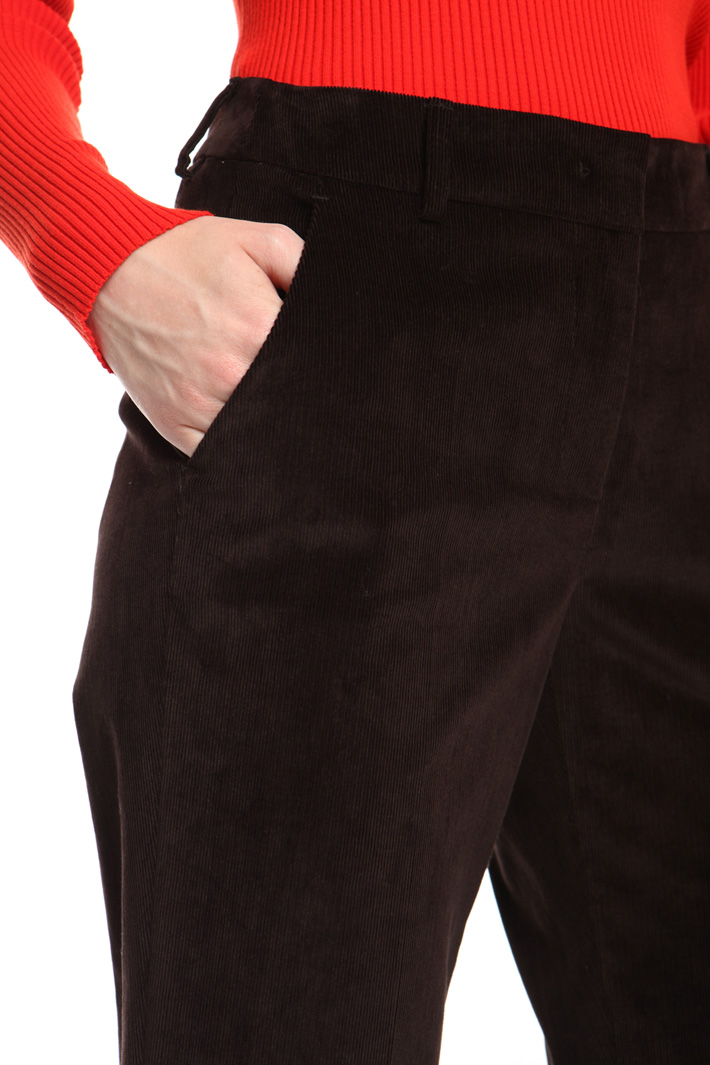 Velvet cropped trousers Intrend Velvet cropped trousers Intrend