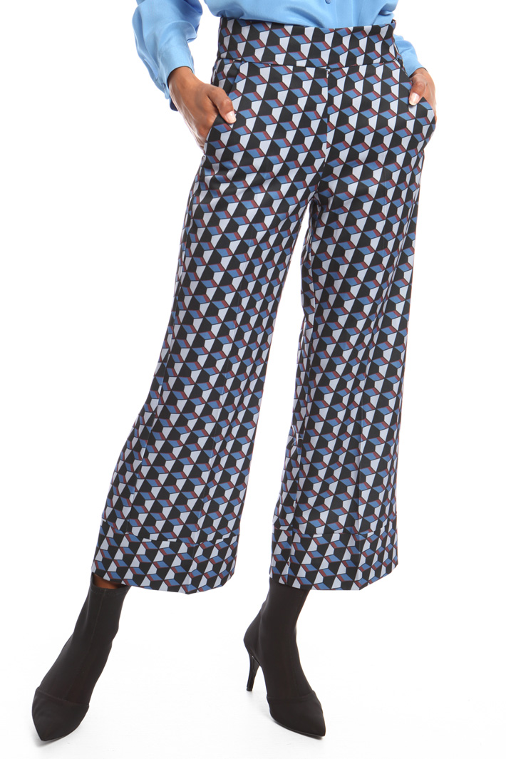 Patterned cropped trousers Intrend Patterned cropped trousers Intrend