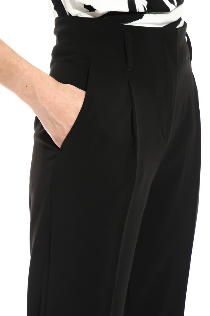 Cropped trousers Intrend Cropped trousers Intrend