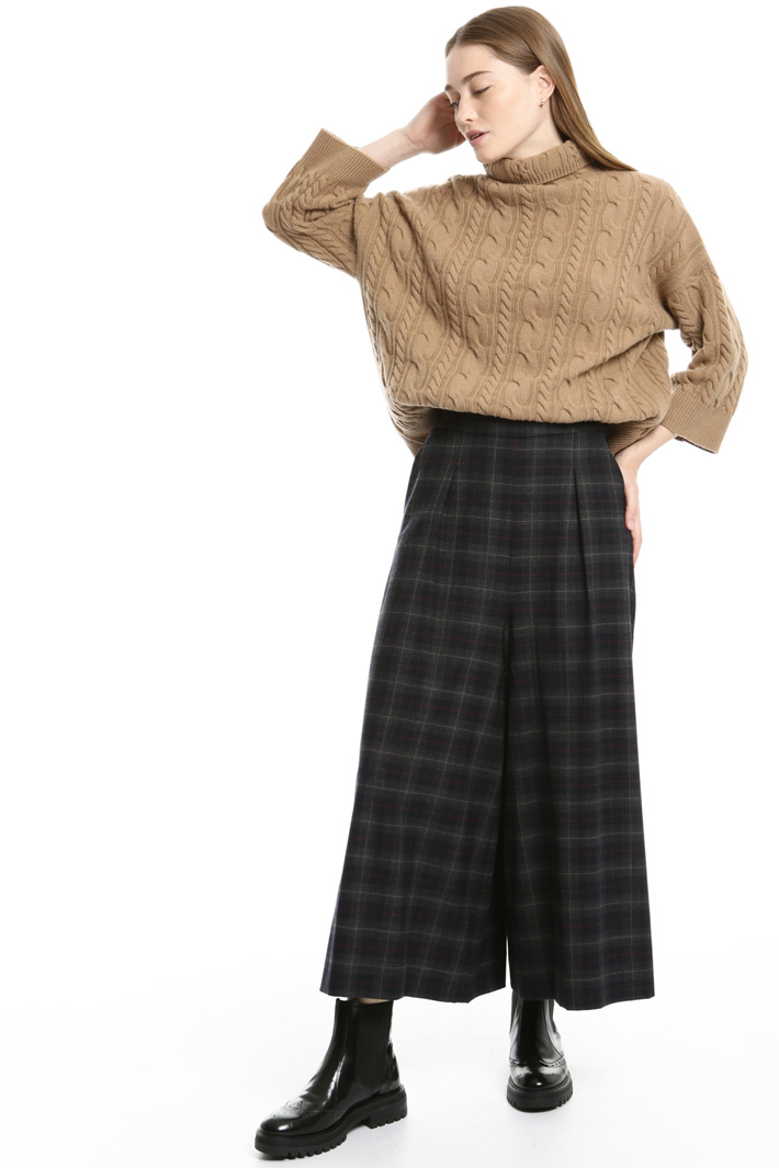Wide leg flannel trousers Intrend Wide leg flannel trousers Intrend