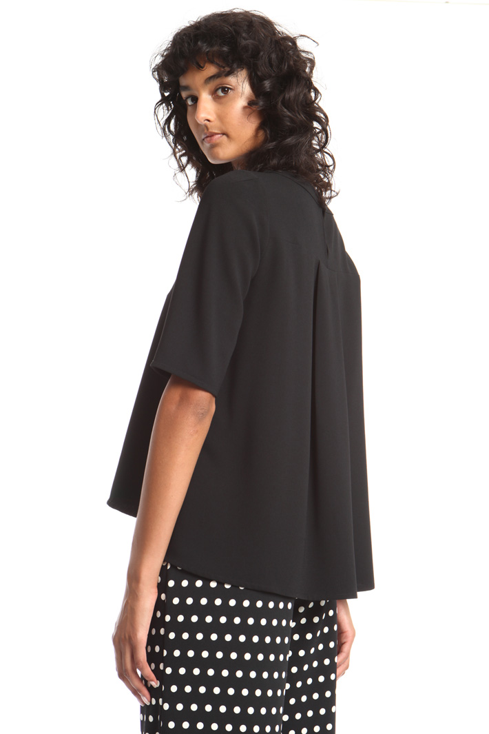 Crepe envers satin top Intrend Crepe envers satin top Intrend