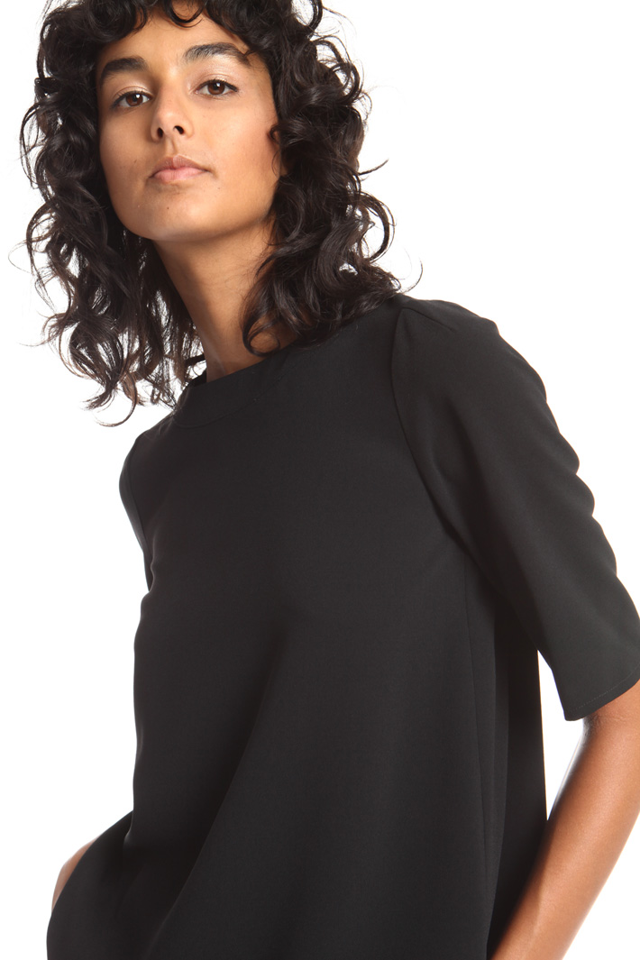 Crepe envers satin top Intrend Crepe envers satin top Intrend