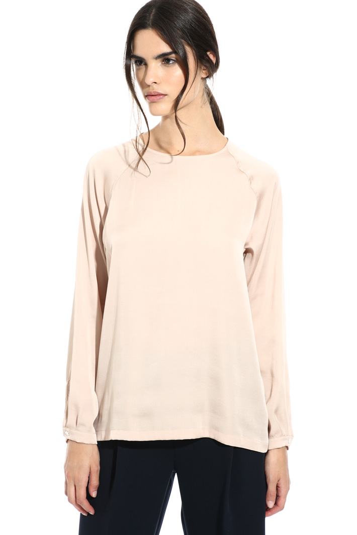 Fluid satin blouse Intrend Fluid satin blouse Intrend