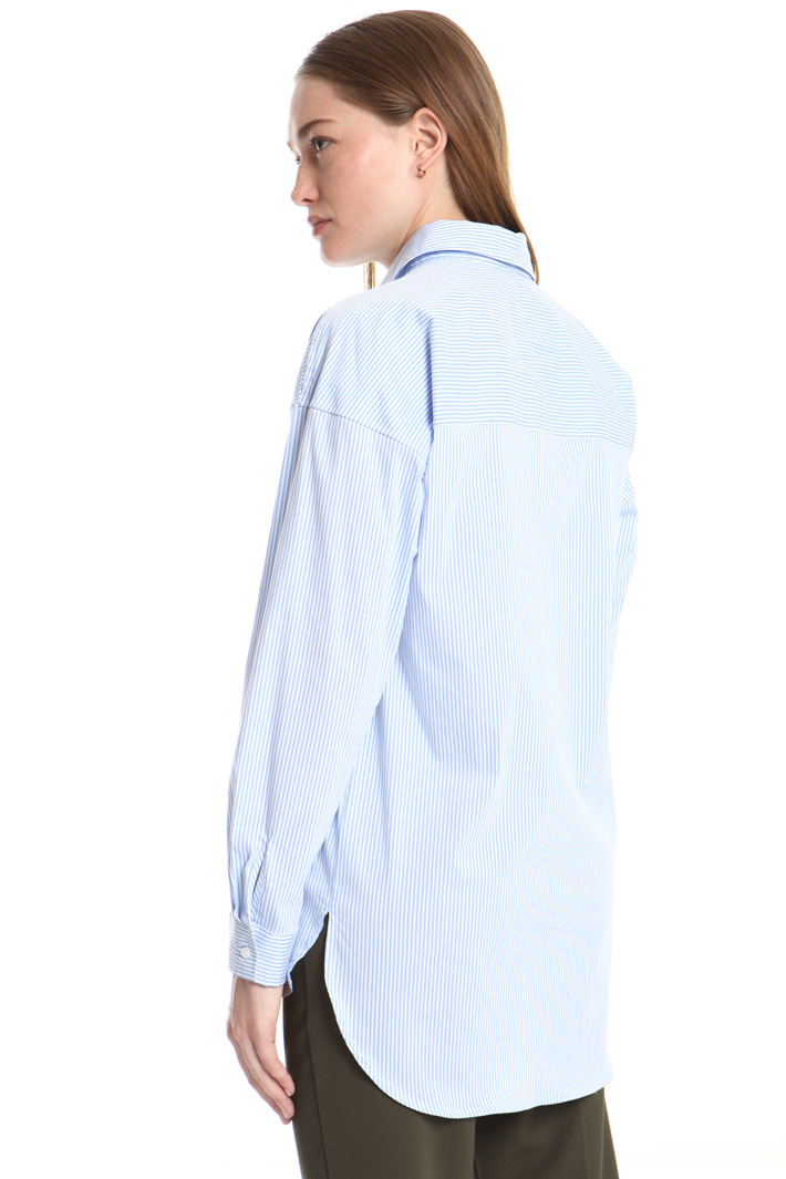 Yarn-dyed poplin shirt Intrend Yarn-dyed poplin shirt Intrend