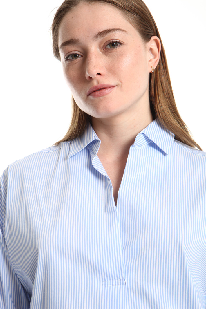 Yarn-dyed poplin shirt Intrend Yarn-dyed poplin shirt Intrend