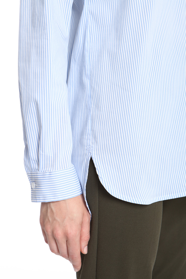 Yarn-dyed poplin shirt Intrend Yarn-dyed poplin shirt Intrend