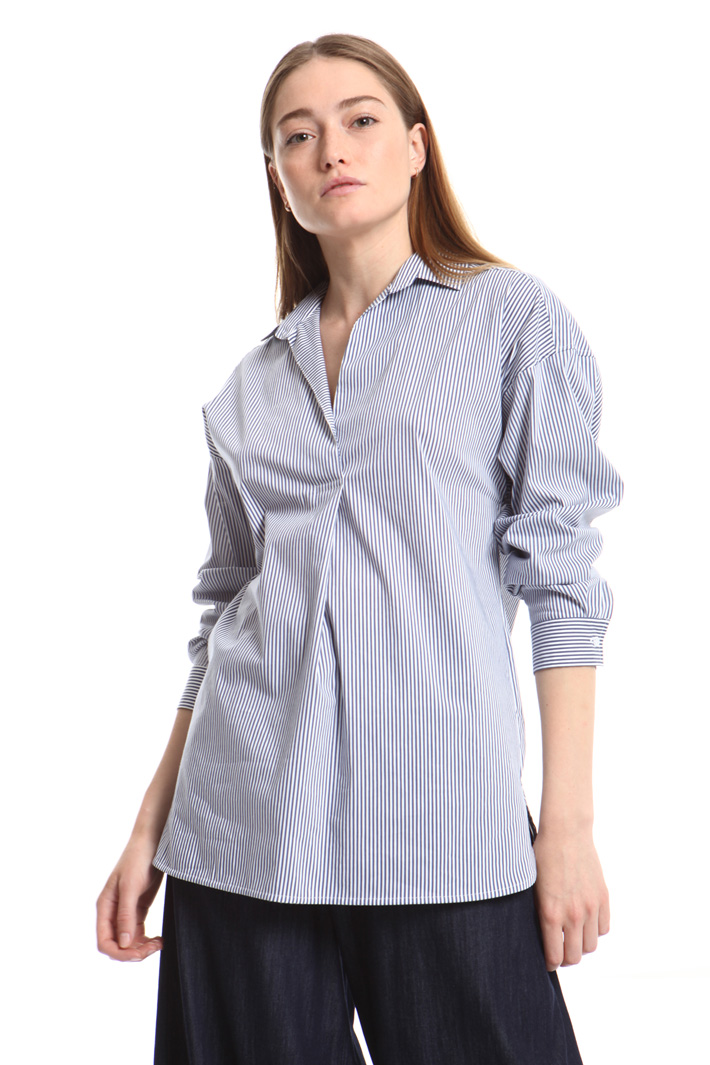 Yarn-dyed poplin shirt Intrend Yarn-dyed poplin shirt Intrend