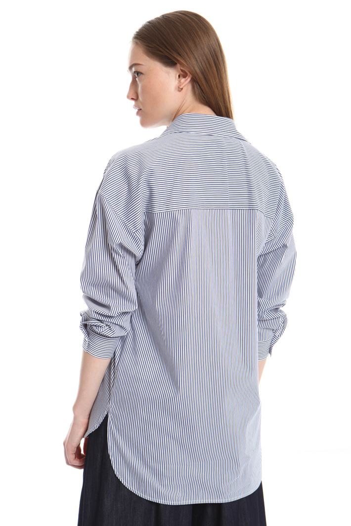 Yarn-dyed poplin shirt Intrend Yarn-dyed poplin shirt Intrend
