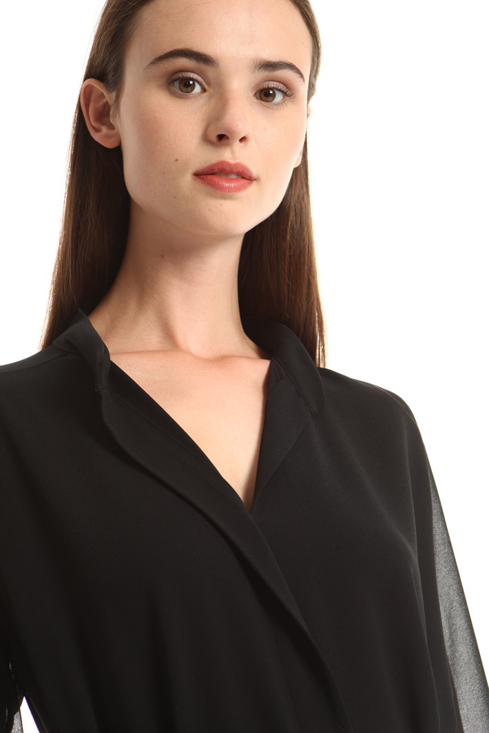 Abito in crepe enver satin Intrend Abito in crepe enver satin Intrend