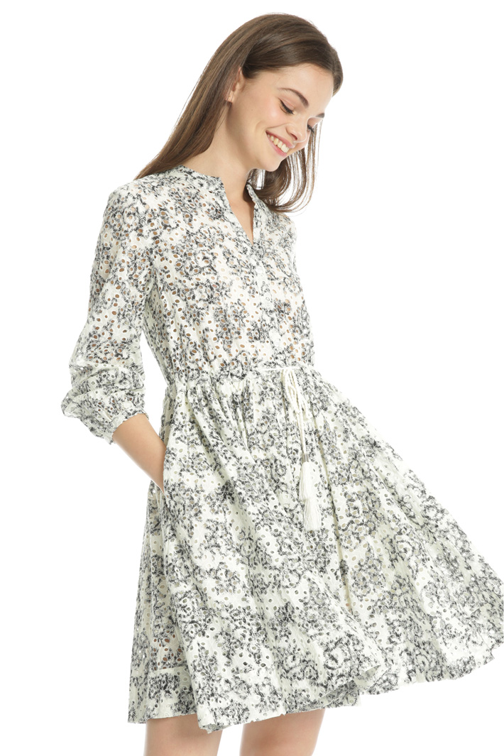 Broderie anglaise dress Intrend Broderie anglaise dress Intrend