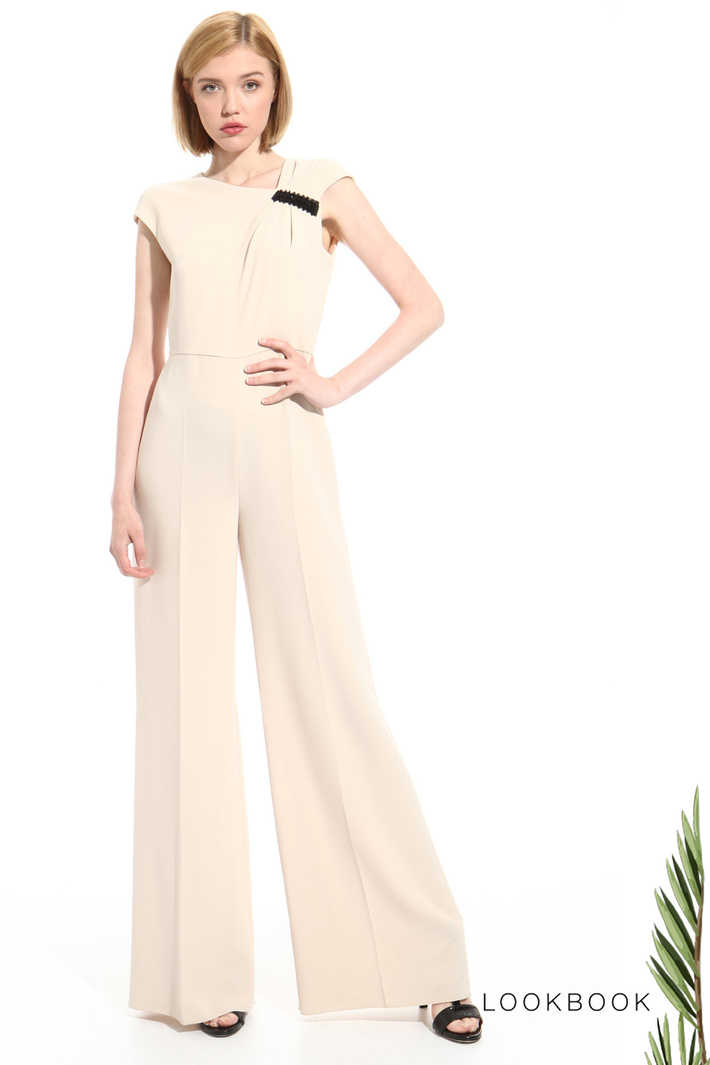Asymmetrical neckline jumpsuit Intrend Asymmetrical neckline jumpsuit Intrend