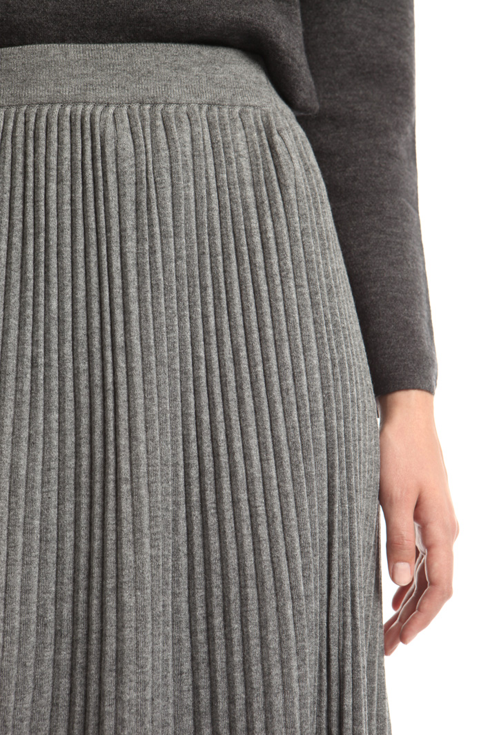 Knit viscose skirt Intrend Knit viscose skirt Intrend