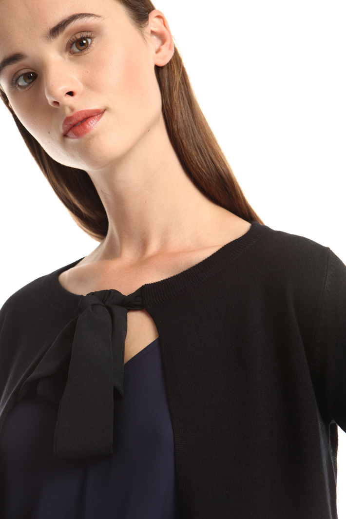 Tie-neck Shrug Intrend Tie-neck Shrug Intrend