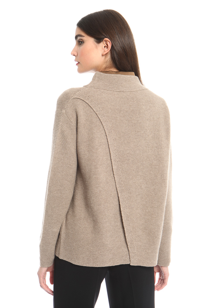 Overlay panel sweater Intrend Overlay panel sweater Intrend