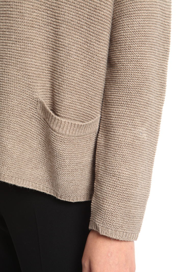 Overlay panel sweater Intrend Overlay panel sweater Intrend