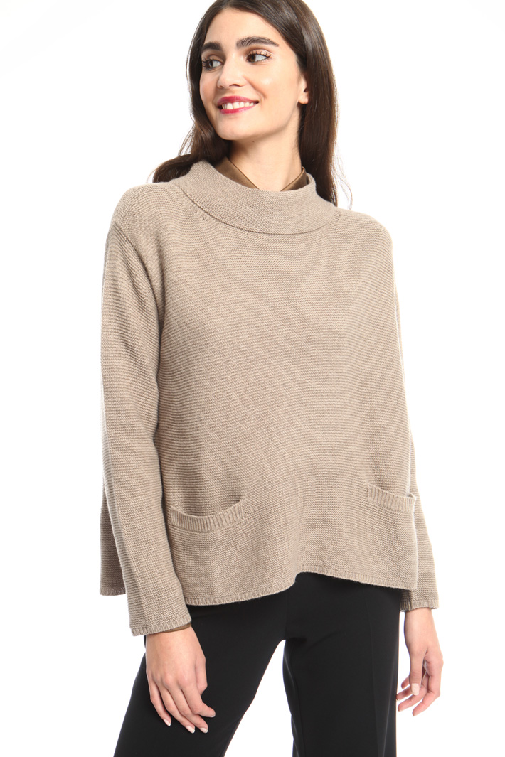 Overlay panel sweater Intrend Overlay panel sweater Intrend