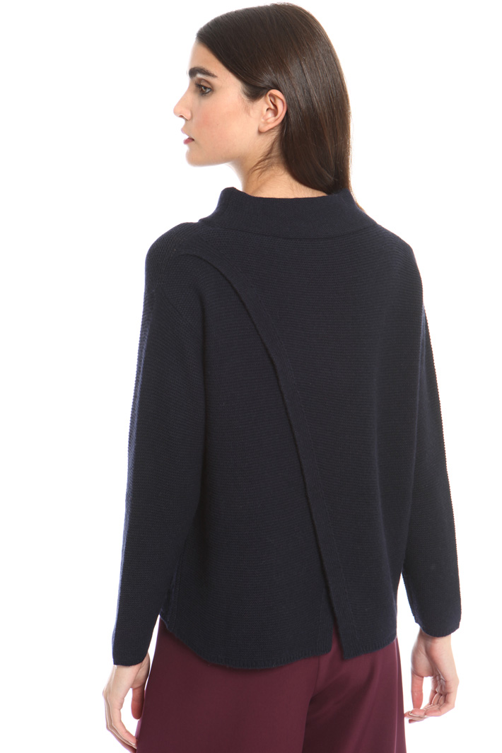 Overlay panel sweater Intrend Overlay panel sweater Intrend