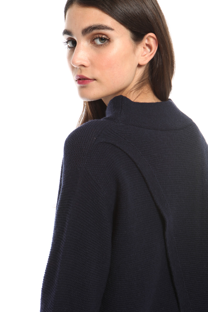 Overlay panel sweater Intrend Overlay panel sweater Intrend