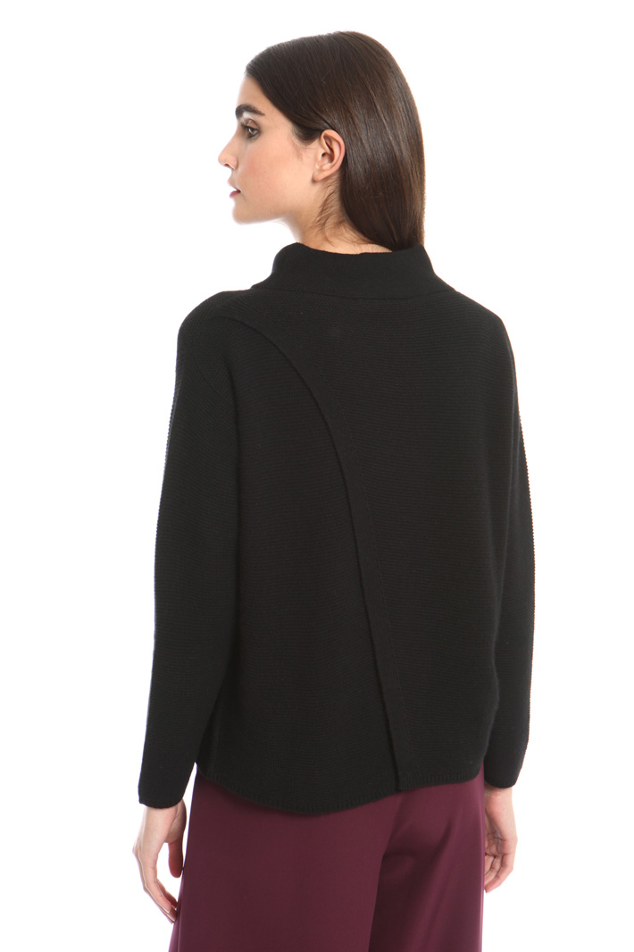 Overlay panel sweater Intrend Overlay panel sweater Intrend