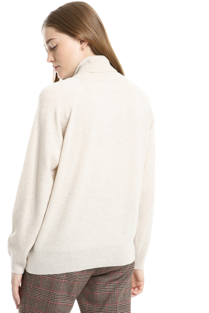 Wool turtleneck sweater Intrend Wool turtleneck sweater Intrend