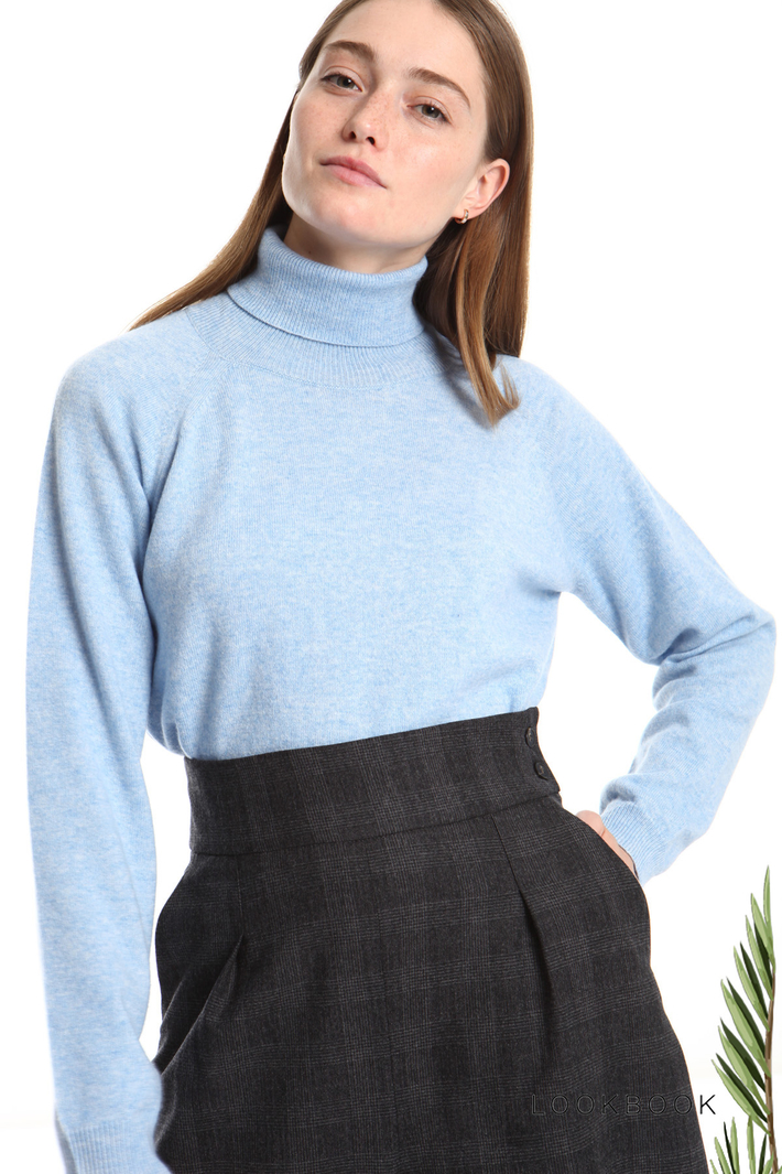 Wool turtleneck sweater Intrend Wool turtleneck sweater Intrend