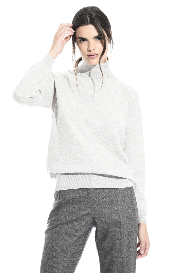 Wool turtleneck sweater Intrend Wool turtleneck sweater Intrend