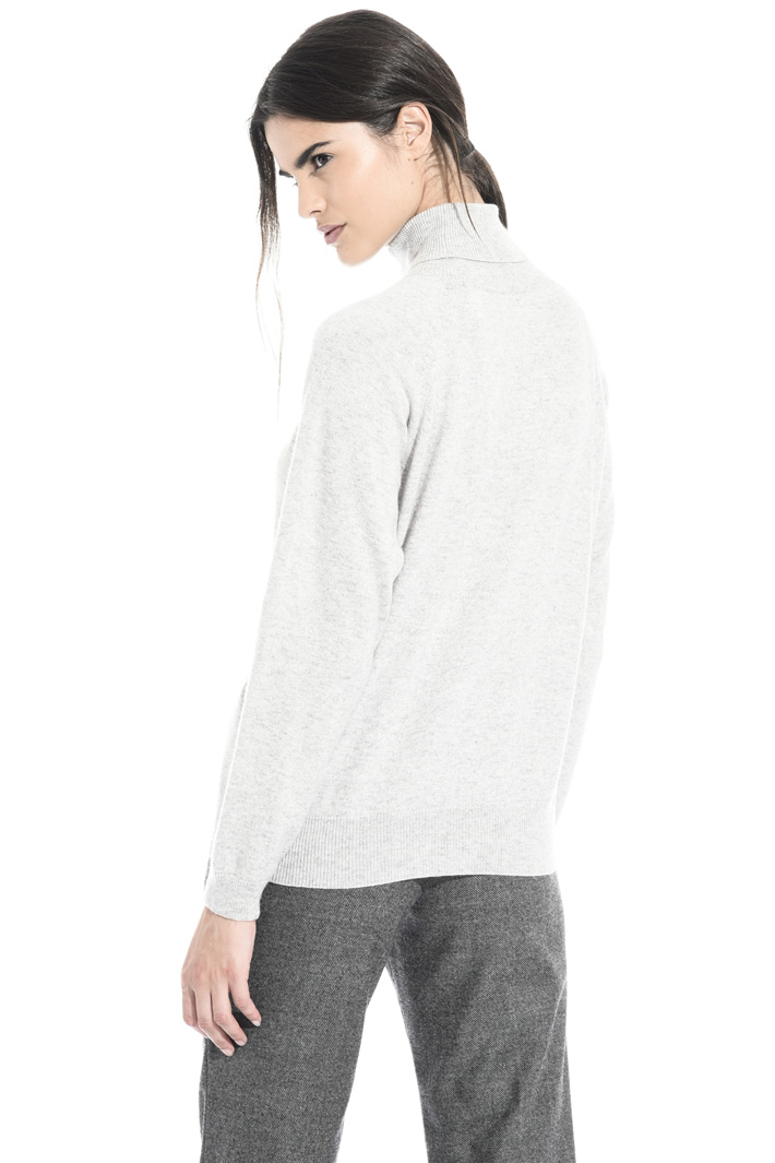 Wool turtleneck sweater Intrend Wool turtleneck sweater Intrend