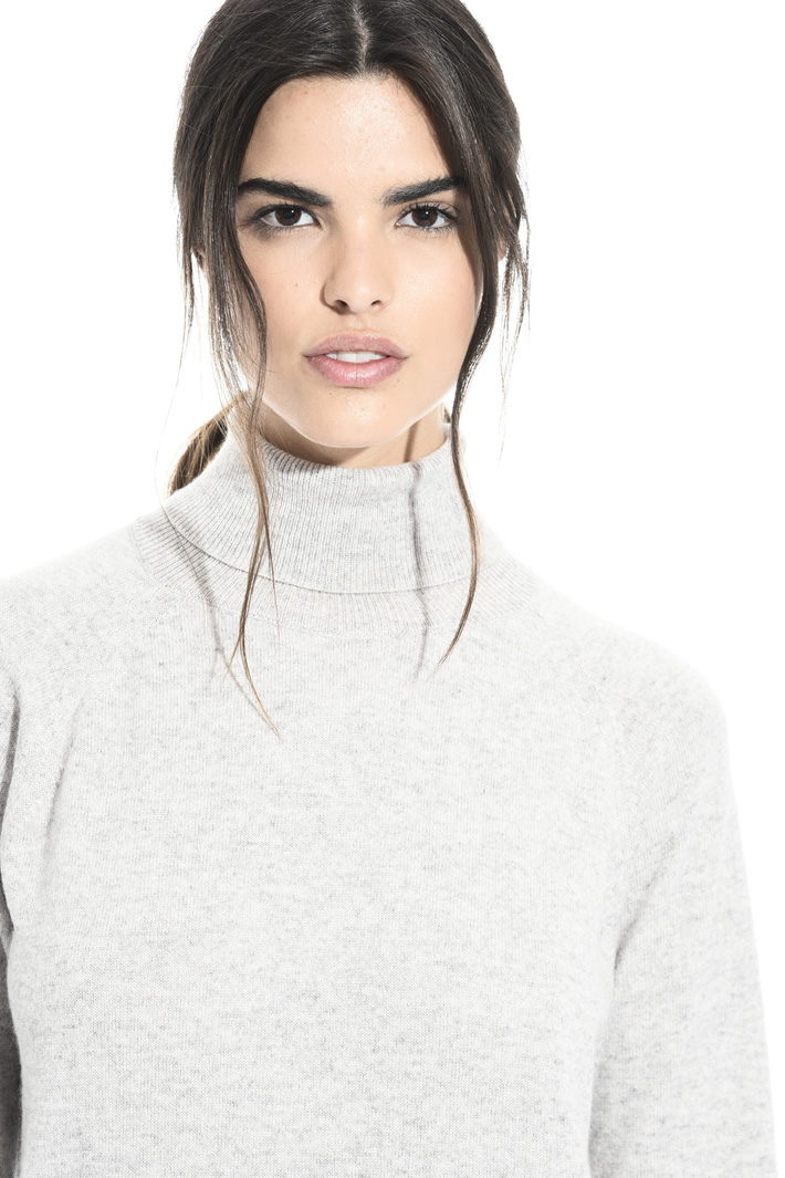 Wool turtleneck sweater Intrend Wool turtleneck sweater Intrend