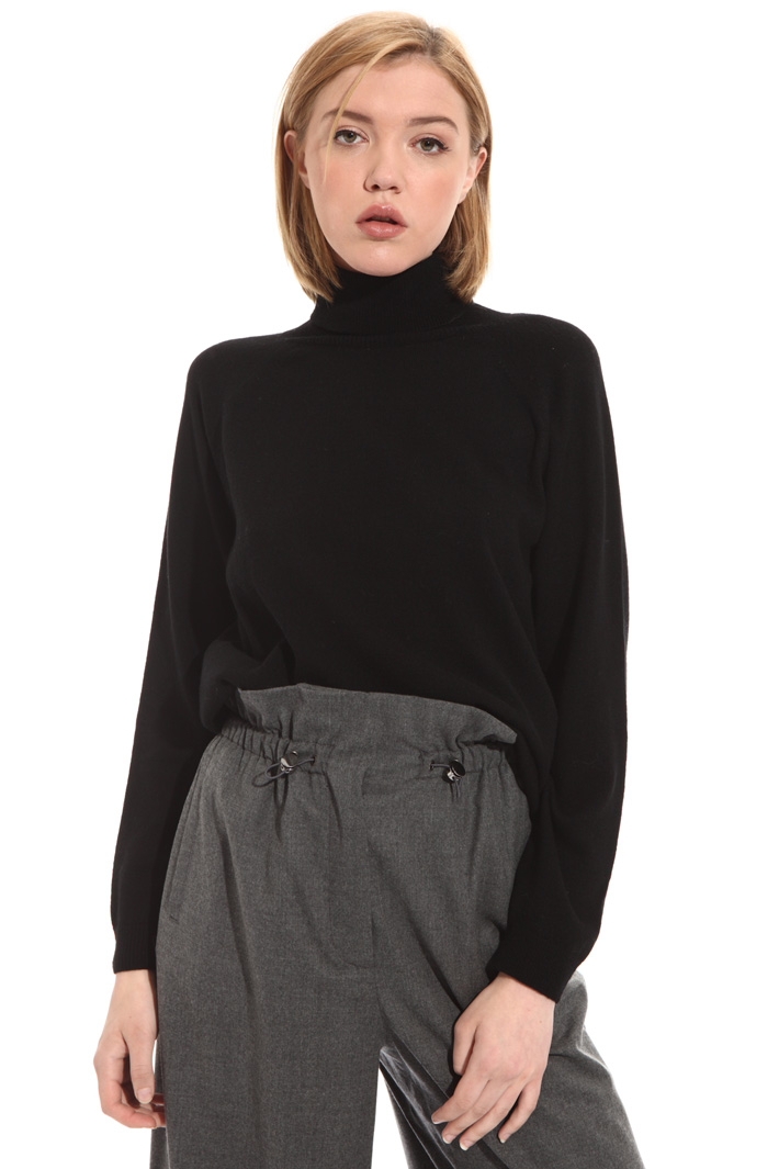 Wool turtleneck sweater Intrend Wool turtleneck sweater Intrend