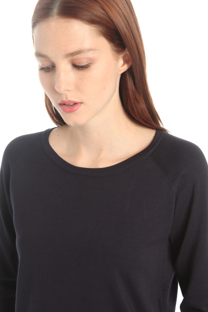 Stretch viscose sweater Intrend Stretch viscose sweater Intrend