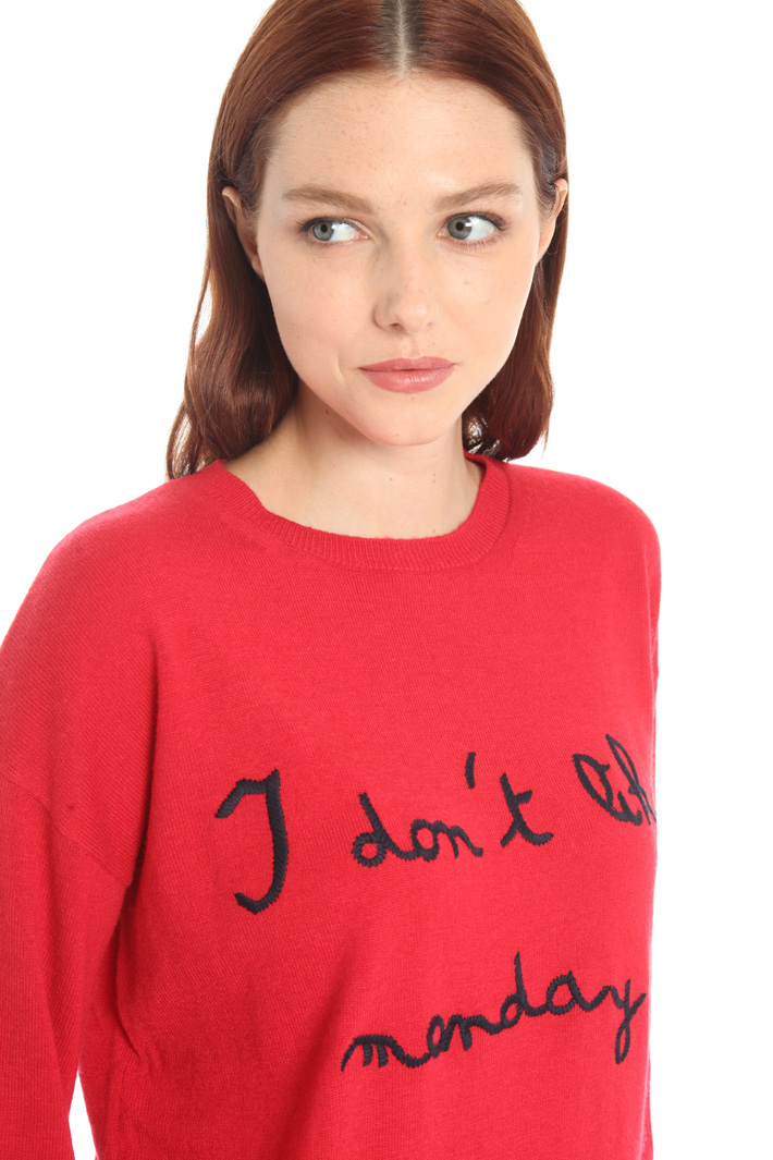 Embroidered sweater Intrend Embroidered sweater Intrend