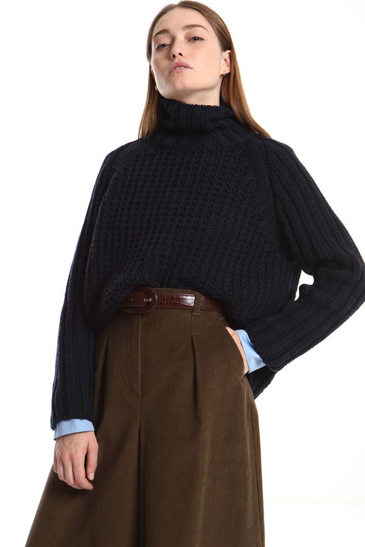 Wool turtleneck sweater Intrend Wool turtleneck sweater Intrend
