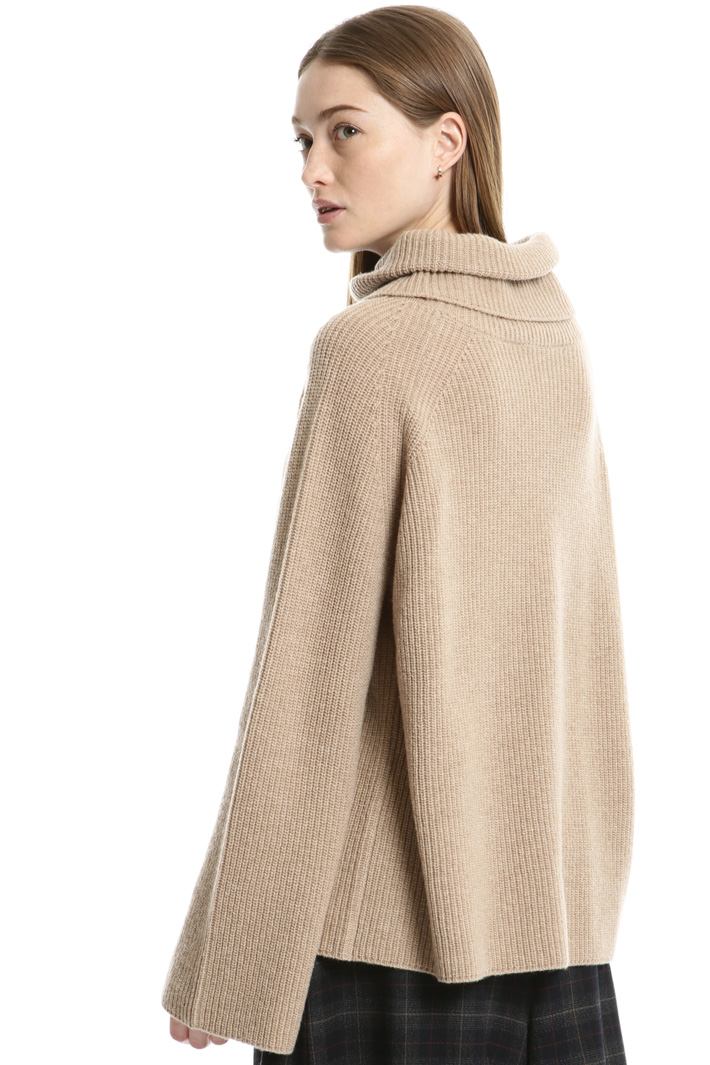 Pure wool turtleneck sweater Intrend Pure wool turtleneck sweater Intrend