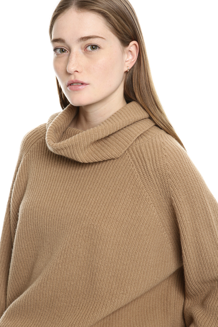 Pure wool turtleneck sweater Intrend Pure wool turtleneck sweater Intrend