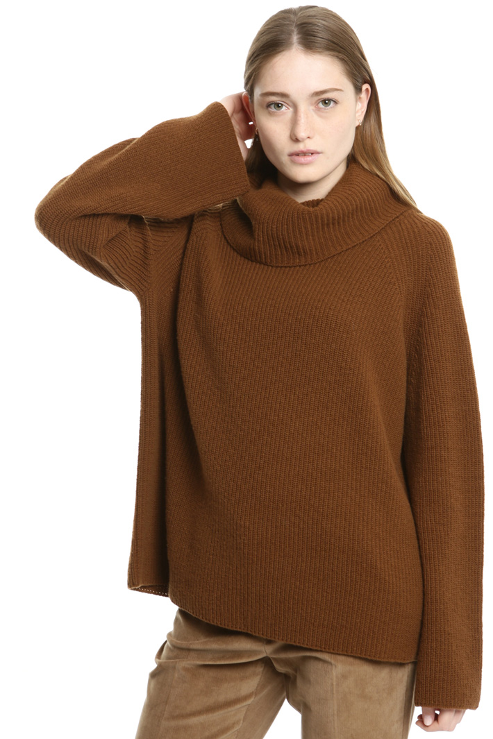 Pure wool turtleneck sweater Intrend Pure wool turtleneck sweater Intrend