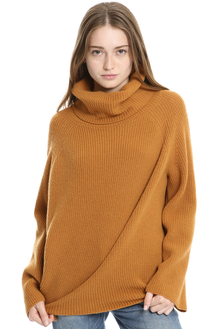 Pure wool turtleneck sweater Intrend Pure wool turtleneck sweater Intrend