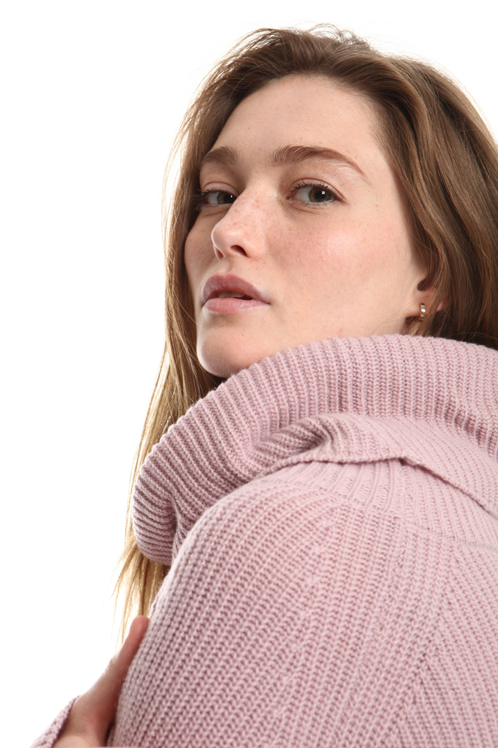 Pure wool turtleneck sweater Intrend Pure wool turtleneck sweater Intrend
