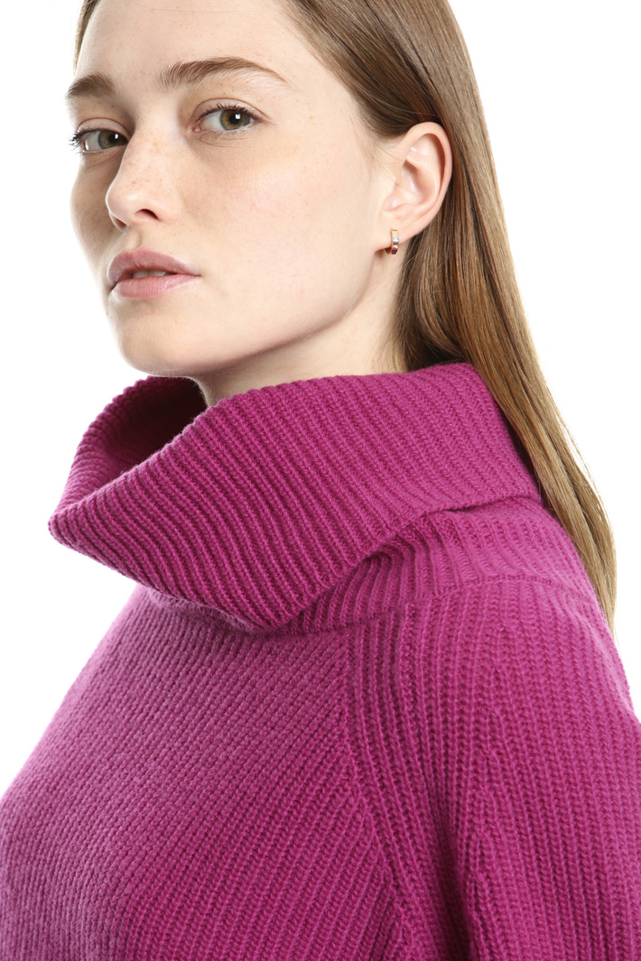 Pure wool turtleneck sweater Intrend Pure wool turtleneck sweater Intrend