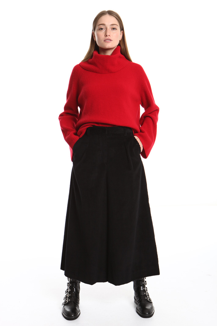 Pure wool turtleneck sweater Intrend Pure wool turtleneck sweater Intrend