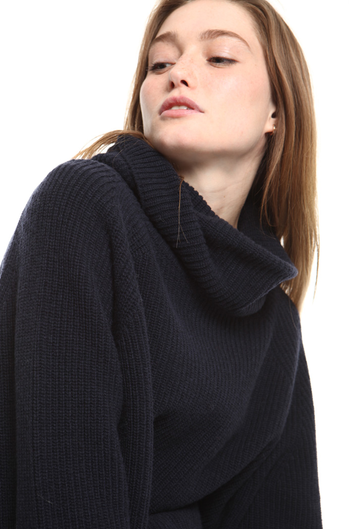 Pure wool turtleneck sweater Intrend Pure wool turtleneck sweater Intrend
