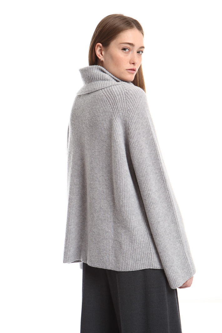 Pure wool turtleneck sweater Intrend Pure wool turtleneck sweater Intrend