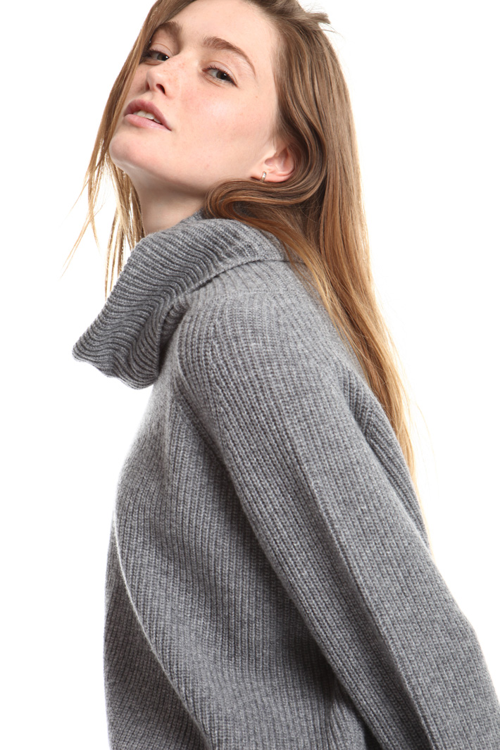 Pure wool turtleneck sweater Intrend Pure wool turtleneck sweater Intrend