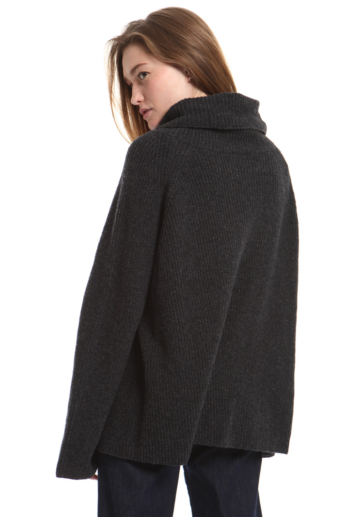 Pure wool turtleneck sweater Intrend Pure wool turtleneck sweater Intrend