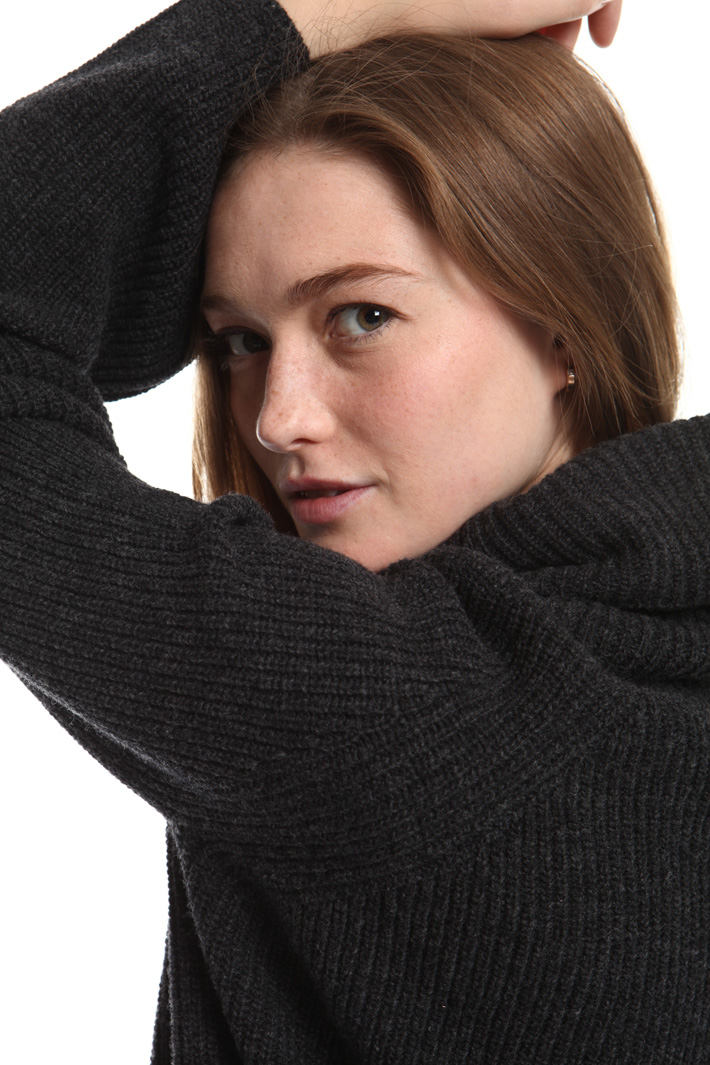 Pure wool turtleneck sweater Intrend Pure wool turtleneck sweater Intrend