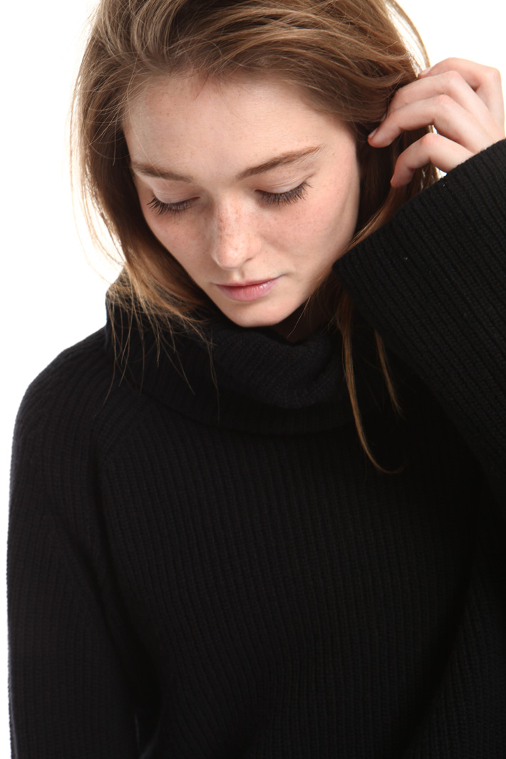 Pure wool turtleneck sweater Intrend Pure wool turtleneck sweater Intrend