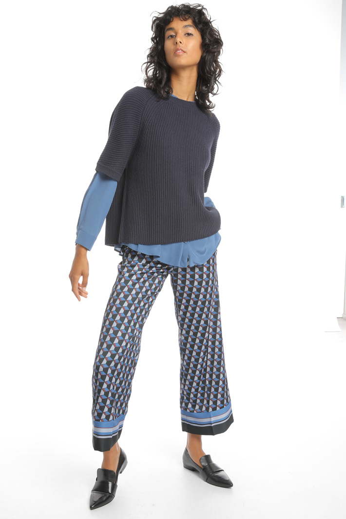 Crossed panel sweater Intrend Crossed panel sweater Intrend