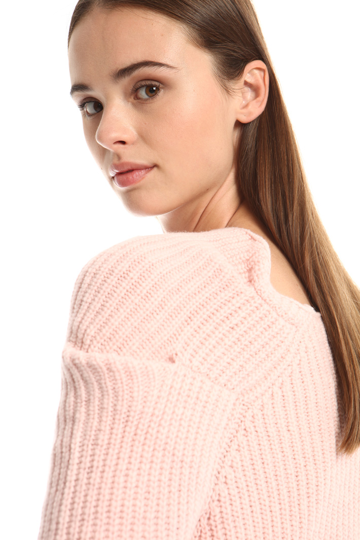 Asymmetrical wool sweater Intrend Asymmetrical wool sweater Intrend