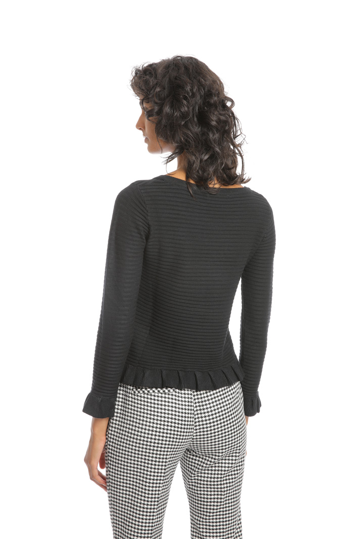 Ribbed sweater with frills Intrend Ribbed sweater with frills Intrend